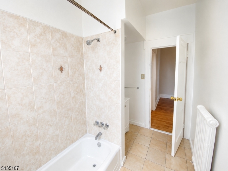 23 Harvard St 12 Property Photo 10