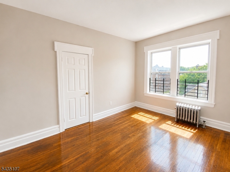 23 Harvard St 12 Property Photo 11