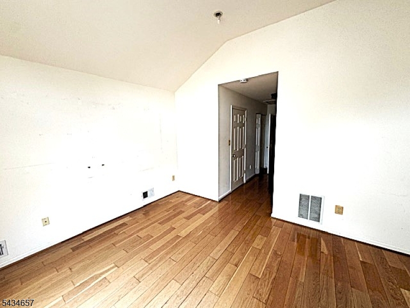 91 Woodmont Dr Property Photo 20
