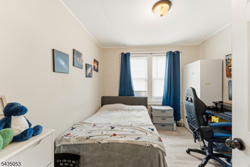 30 Rockview Ter Property Photo 6