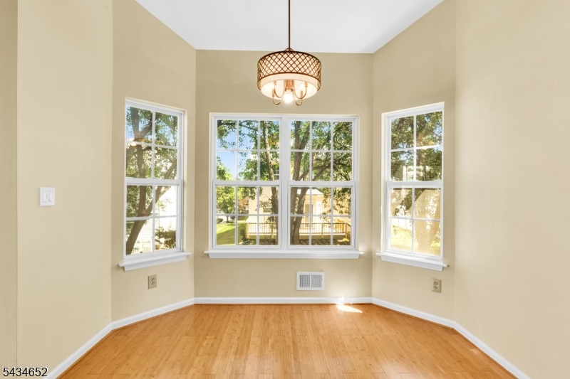 43 Wexford Way Property Photo 10