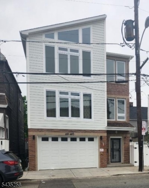 491 SOUTH 10TH STREET Property Photo 1
