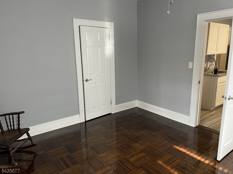 68 Wolf Pl 1 Property Photo 6