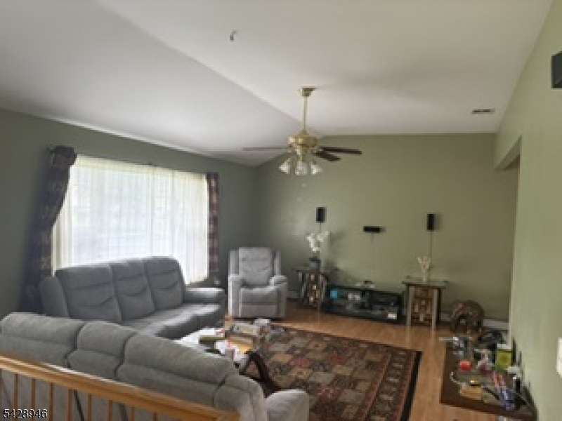 276 Edwards Rd Property Photo 14