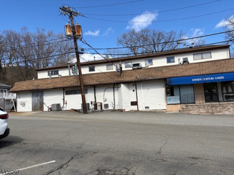 1237 Belmont Ave