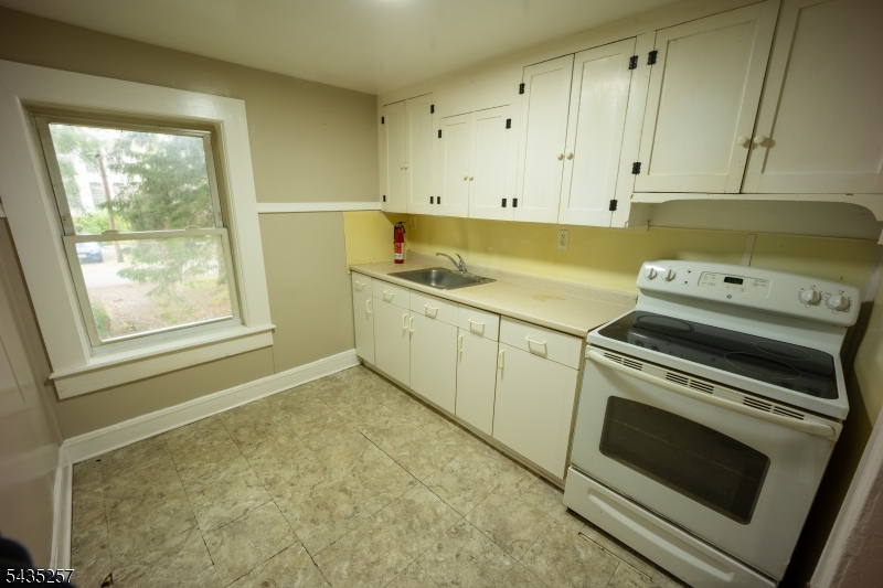 332 Water St Property Photo 9