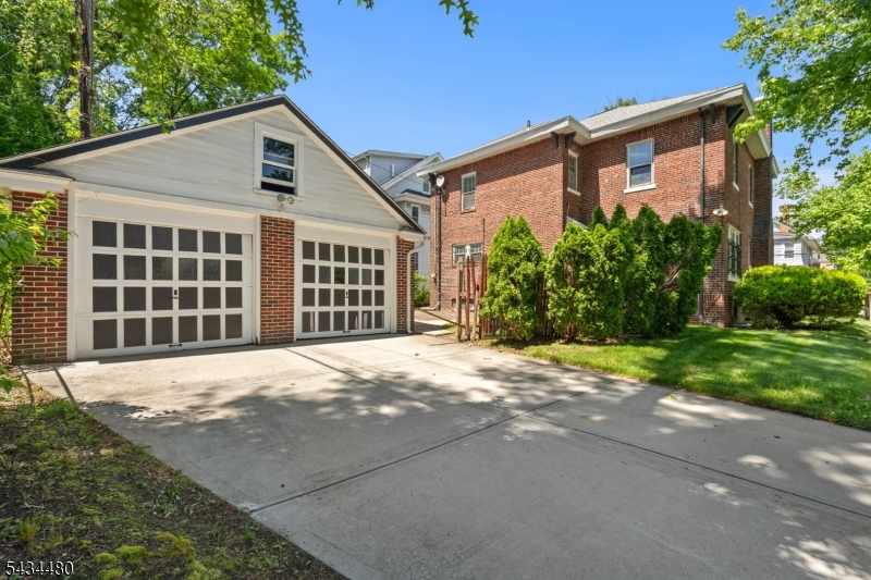124 Vassar Ave Property Photo 3