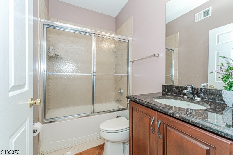 111 Delmonico Ave Property Photo 17