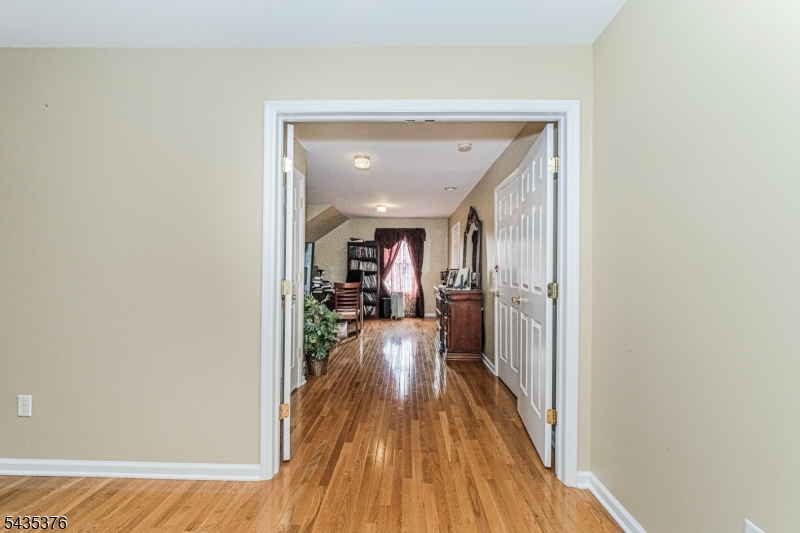111 Delmonico Ave Property Photo 32
