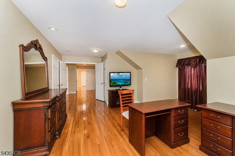 111 Delmonico Ave Property Photo 36