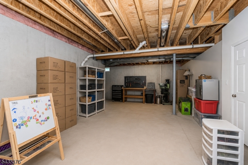 111 Delmonico Ave Property Photo 41