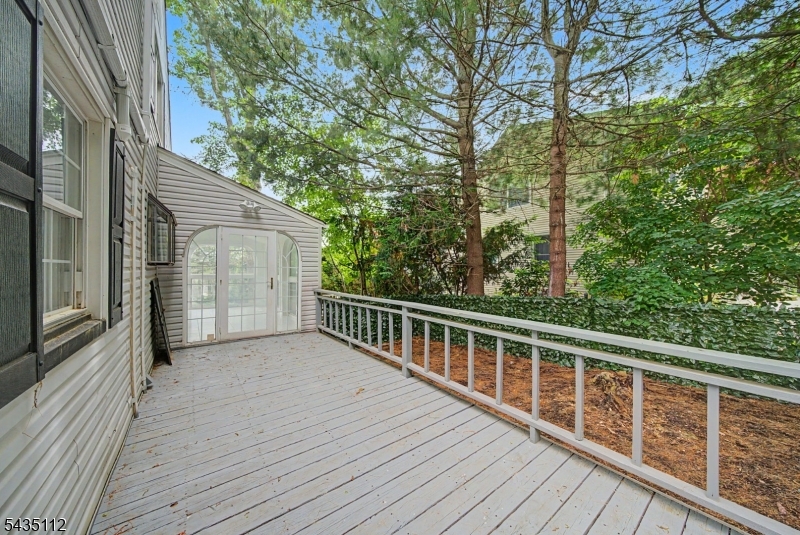 433 Louisa Ave Property Photo 38
