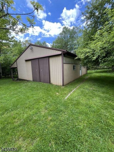 619 Foothill Rd Property Photo 6