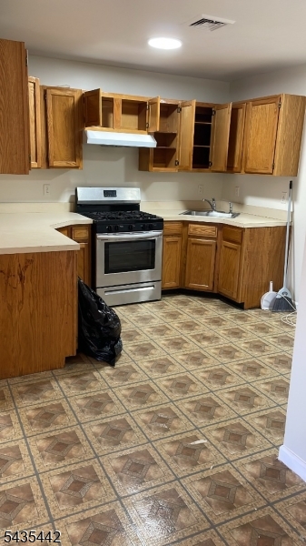 194 Sherman Ave Property Photo 1