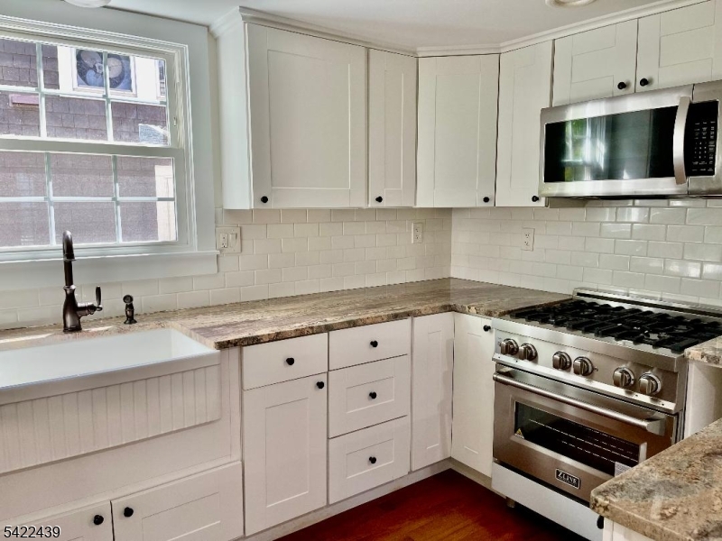 47 Franklin St Property Photo 5