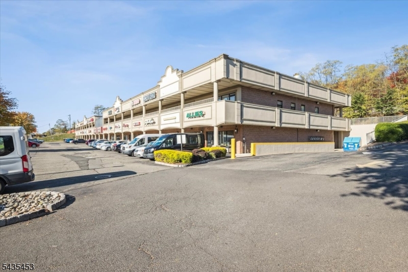 326 Route 22 W Property Photo 2