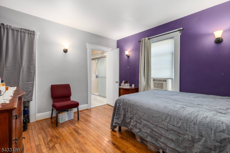 54 Bedford Ave Property Photo 11