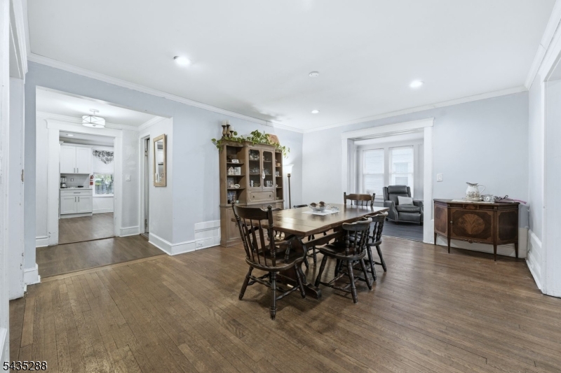 449 Union Ave Property Photo 15
