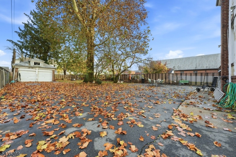 449 Union Ave Property Photo 42