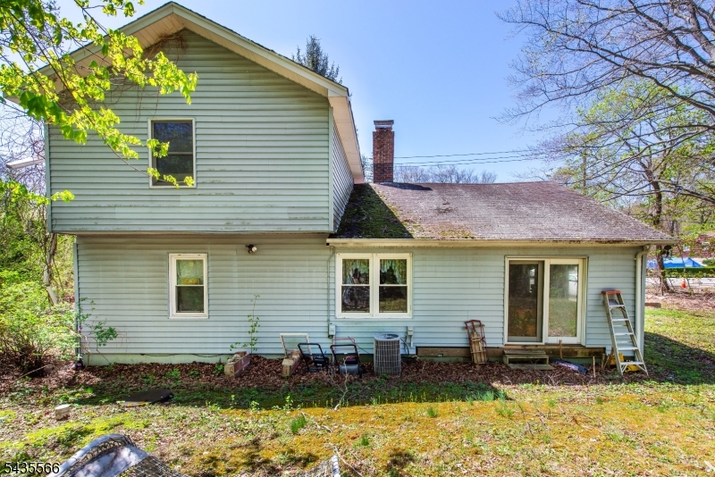 11 Greenbrook Dr Property Photo 6