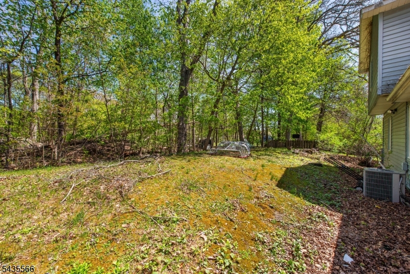 11 Greenbrook Dr Property Photo 7