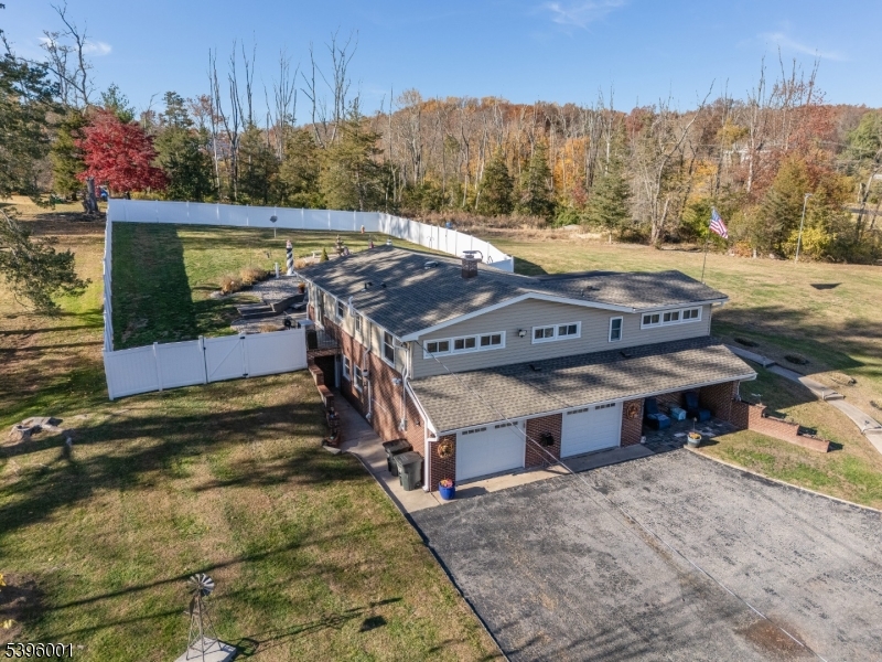 417 Mountain Rd Property Photo 1