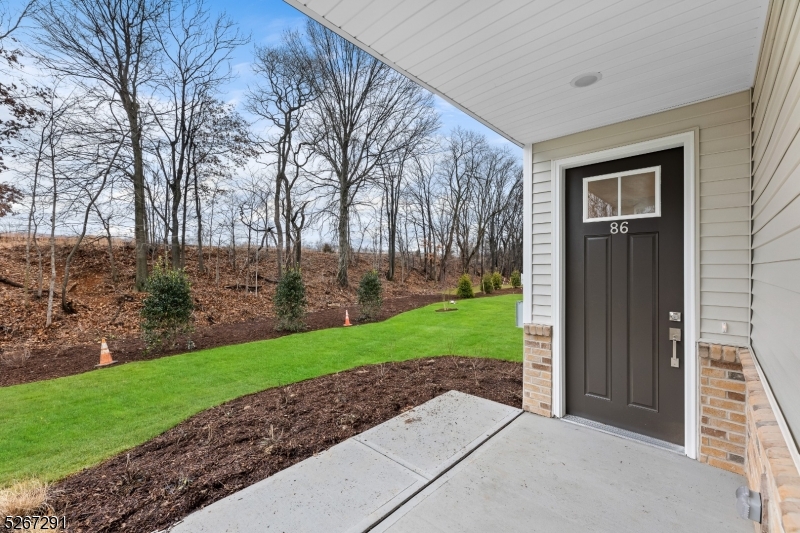 86 Depot Way Property Photo 3