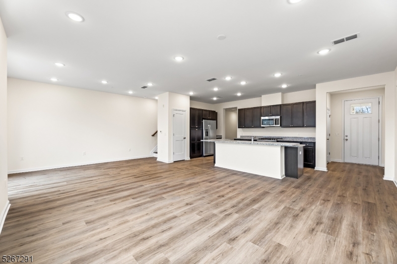 86 Depot Way Property Photo 5