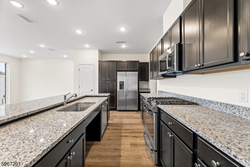 86 Depot Way Property Photo 8