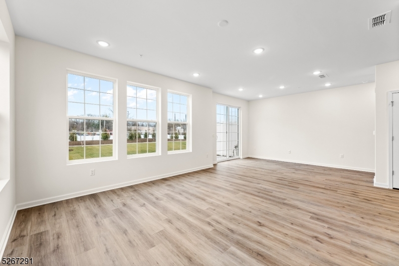 86 Depot Way Property Photo 12