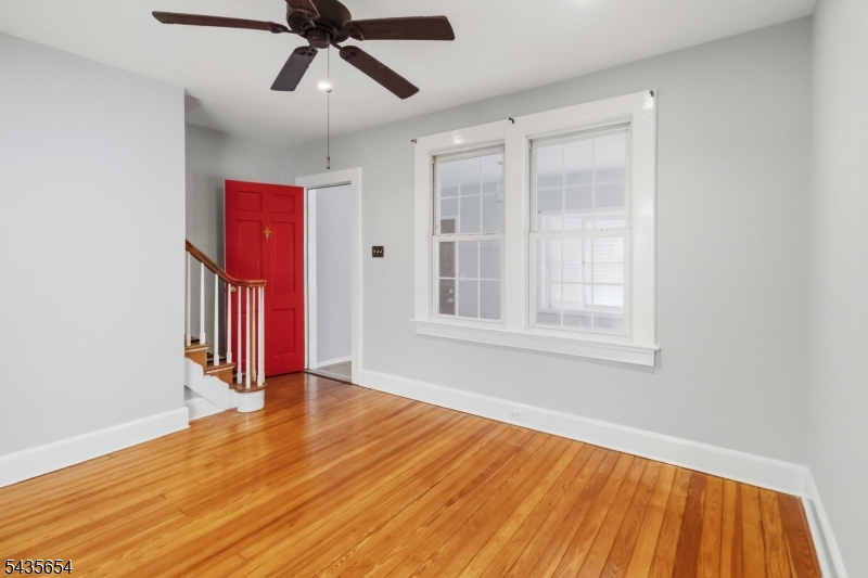 1705 48th St Property Photo 4