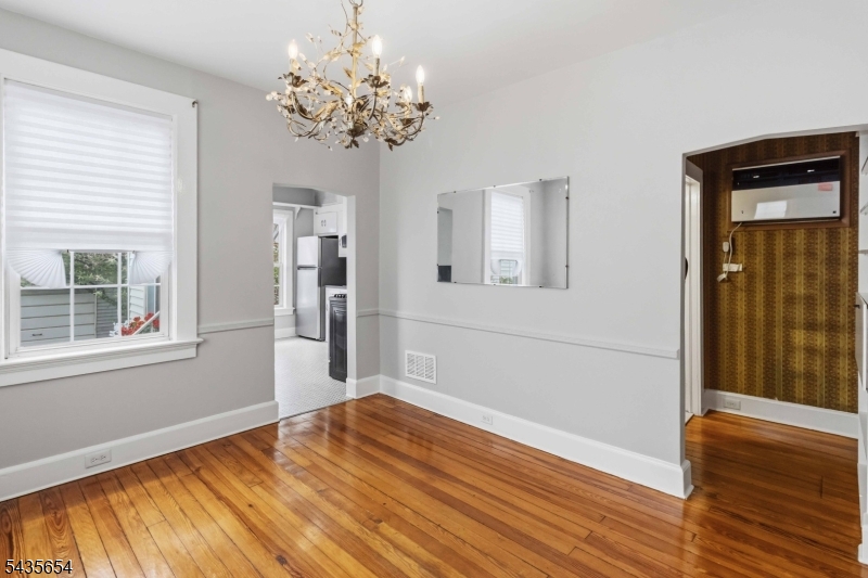 1705 48th St Property Photo 8