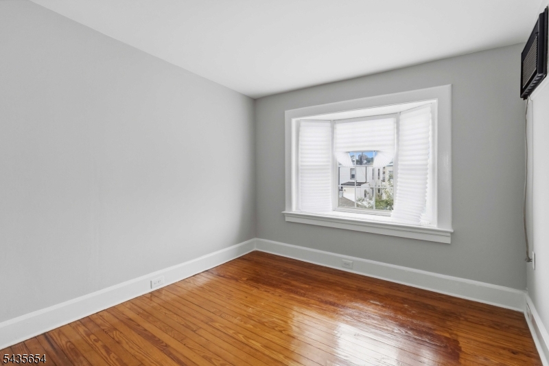 1705 48th St Property Photo 12