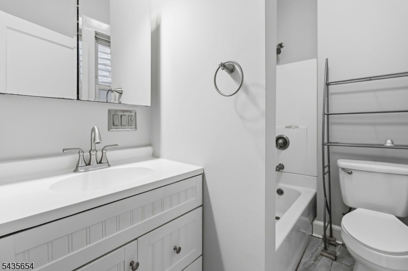 1705 48th St Property Photo 15