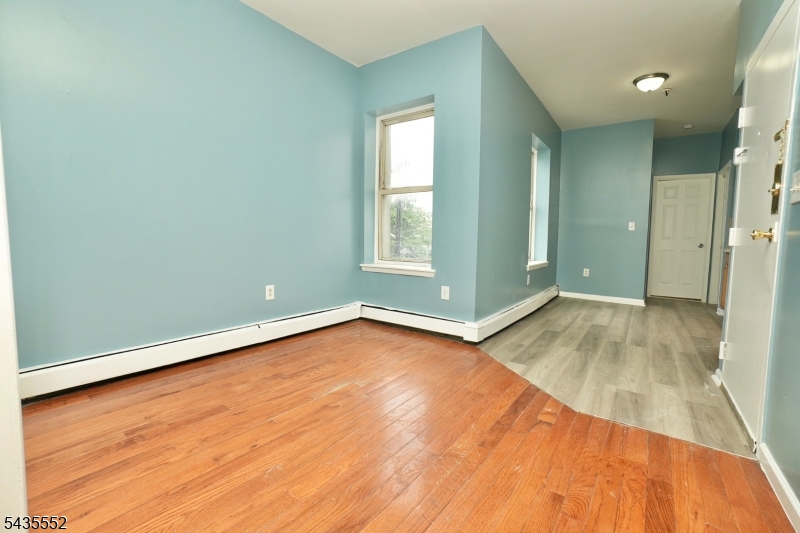 544 Springfield Ave Property Photo 3