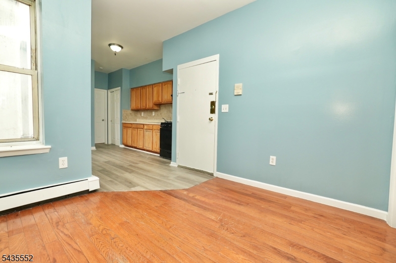 544 Springfield Ave Property Photo 4