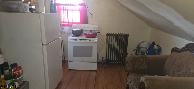 93 Lincoln Pl Property Photo 29