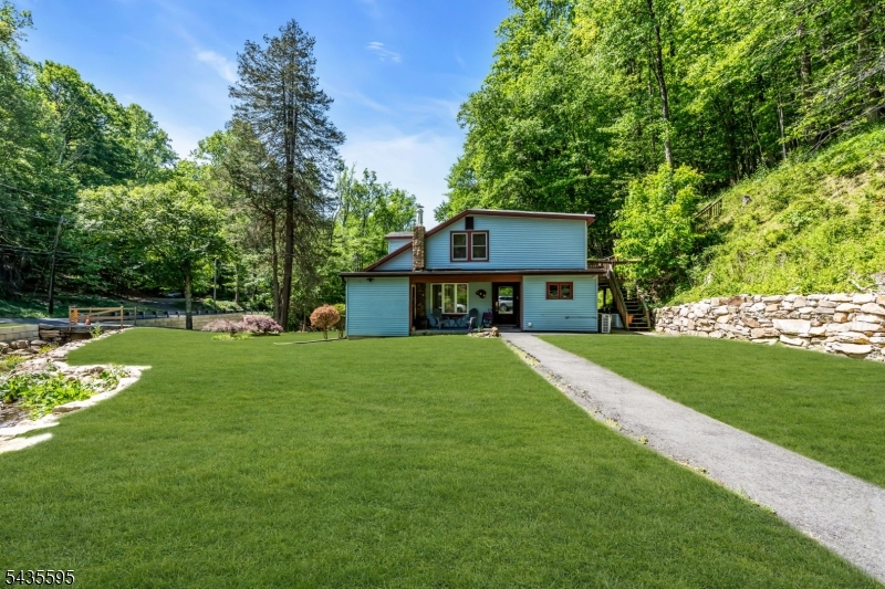 145 Millbrook Rd Property Photo 10