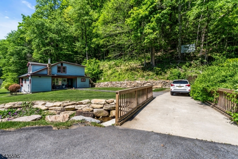 145 Millbrook Rd Property Photo 30