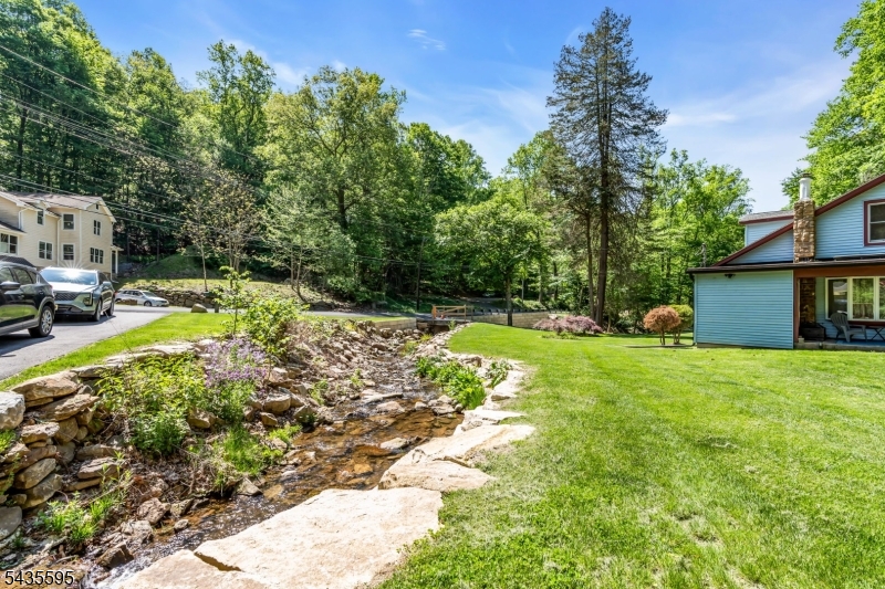 145 Millbrook Rd Property Photo 32