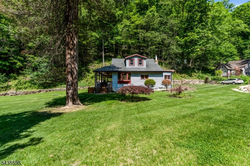145 Millbrook Rd Property Photo 33
