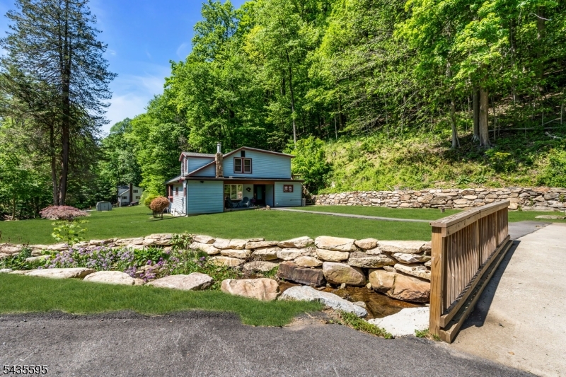 145 Millbrook Rd Property Photo 38