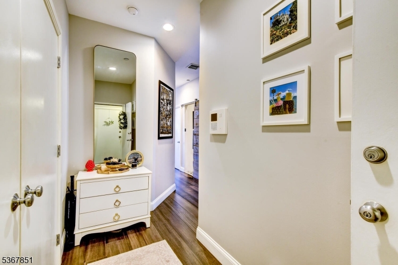 689 Luis Munoz Marin Blvd 1010 Property Photo 4