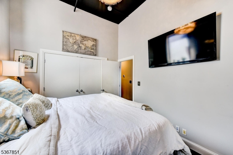 689 Luis Munoz Marin Blvd 1010 Property Photo 22