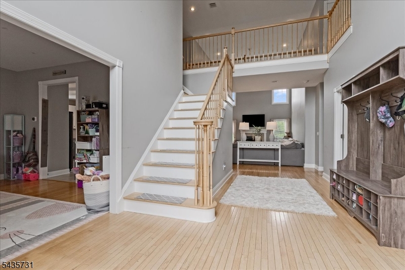 24 Saddle Ridge Rd Property Photo 2