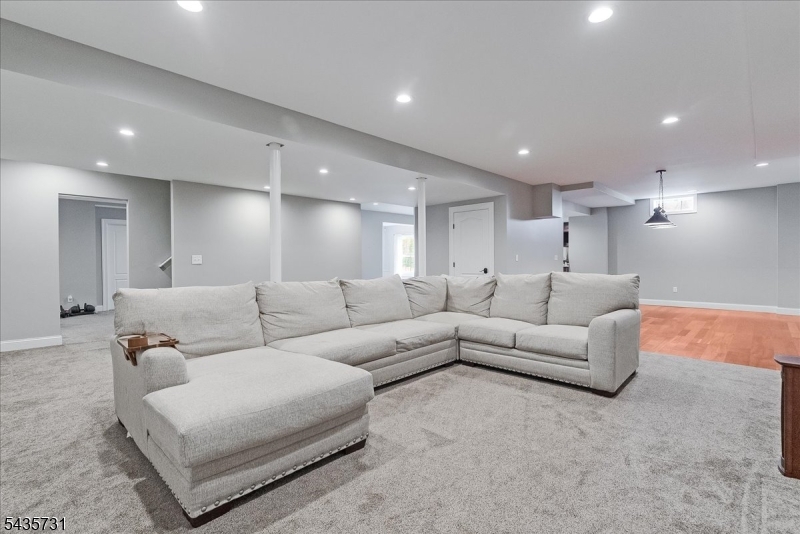 24 Saddle Ridge Rd Property Photo 26