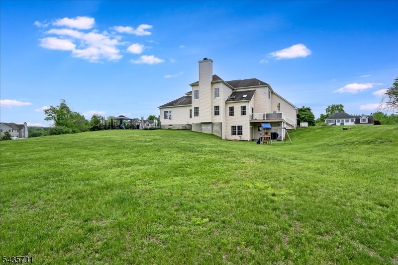 24 Saddle Ridge Rd Property Photo 34