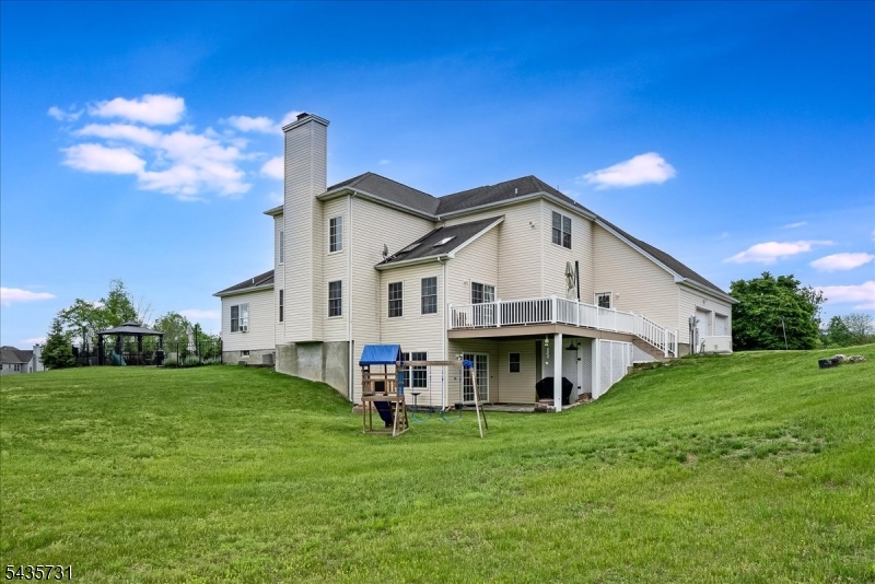 24 Saddle Ridge Rd Property Photo 38