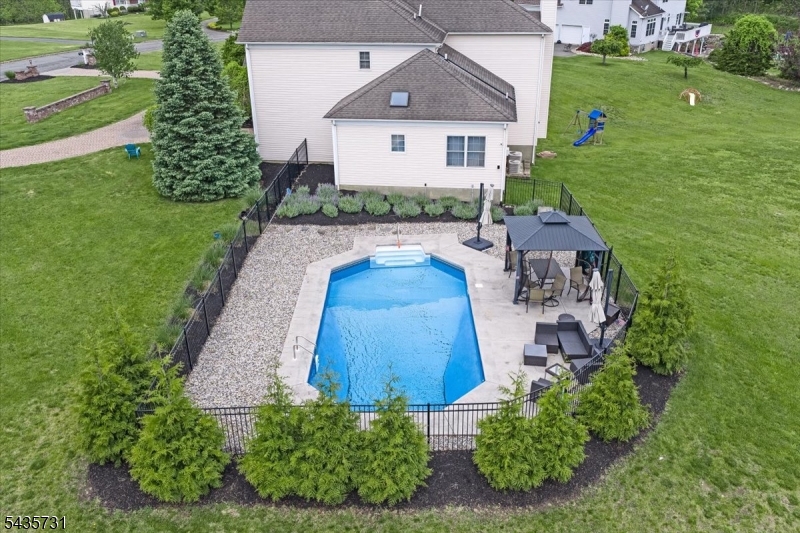 24 Saddle Ridge Rd Property Photo 43