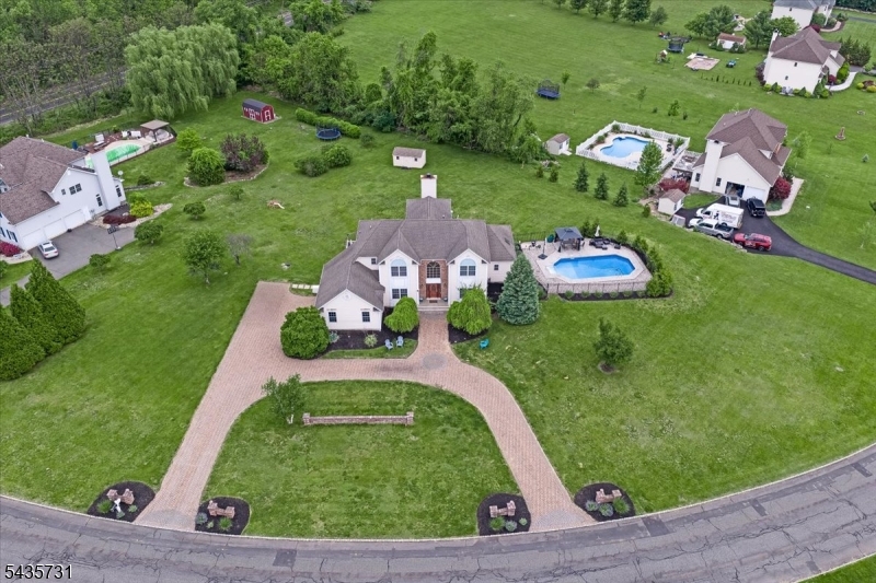 24 Saddle Ridge Rd Property Photo 47